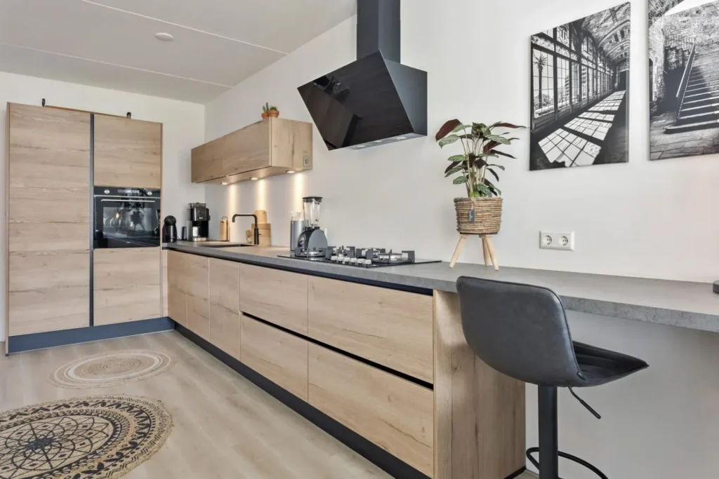 01_Keuken_Hout_deVries-1600×1067-1-e1658144576149